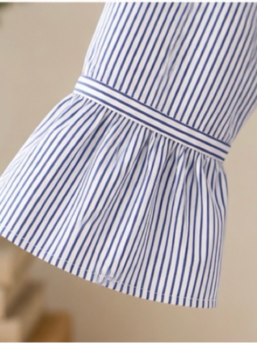 Gretchen Scott Blue White Striped Button-Up Shirt Sz M P2P 21’ - Picture 4 of 6